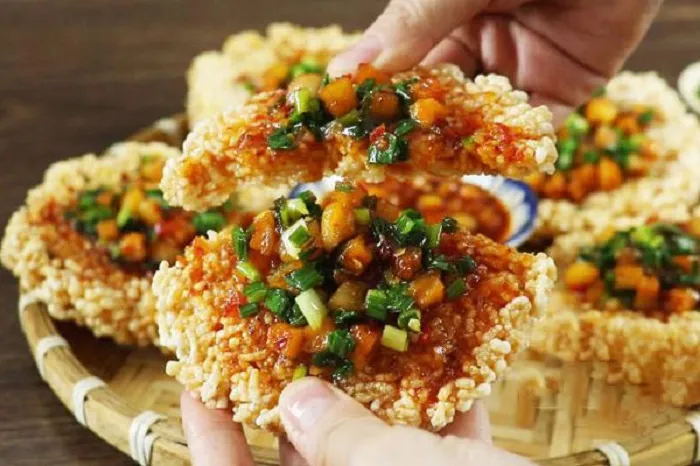 Nhiều người tò mò rằng liệu có được ăn cơm cháy sau khi nâng mũi hay không?