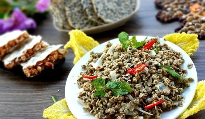Tránh sử dụng hến đã để lâu hoặc có dấu hiệu hỏng để không gây hại sức khoẻ.