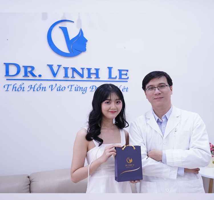 Bác sĩ Lê Hoàng Vinh – Bàn tay vàng kiến tạo vẻ đẹp chuẩn tỉ lệ vàng