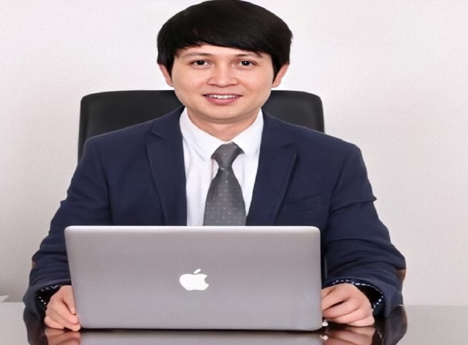 Bác Sĩ Nguyễn Văn Phùng – Chuyên Gia Nâng Mũi Sụn Sườn & Tái Tạo Dáng Mũi Hỏng