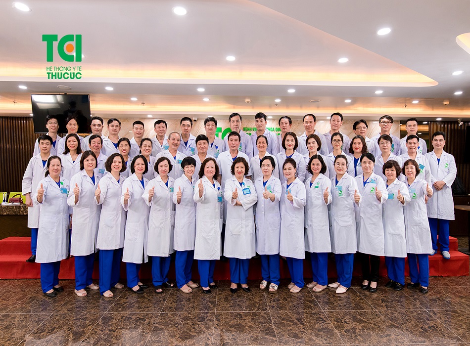 Chuyên gia hàng đầu, được đào tạo bài bản và có nhiều năm kinh nghiệm trong lĩnh vực phẫu thuật thẩm mỹ